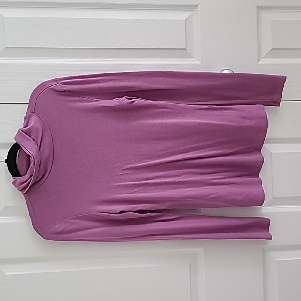 Cotton-blend Old Navy dusty rose/mauve pink women's turtleneck in size medium